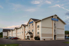  Travelodge by Wyndham North Platte  Север Платт